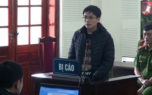 VIDEO: 'Dũng Phi Hổ' lĩnh án 7 năm tù vì tội 'Tuyên truyền chống phá nhà nước'