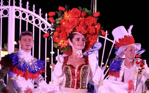 VIDEO: 'Đại tiệc' âm nhạc, ánh sáng tại lễ hội Carnaval đường phố Đà Nẵng