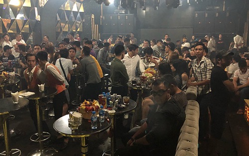 Đột kích quán bar, phát hiện gần 100 người sử dụng ma túy