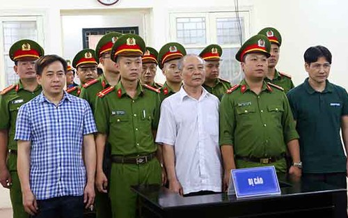 Tuyên phạt bị cáo Phan Văn Anh Vũ 9 năm tù về tội 'Cố ý làm lộ bí mật nhà nước'