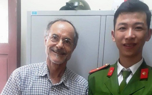 Nghệ An: Một phụ nữ vào khách sạn trộm tiền của khách nước ngoài
