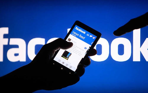 Nhiều thông tin 'riêng tư' của người dùng điện thoại thông minh được tự động chia sẻ cho Facebook