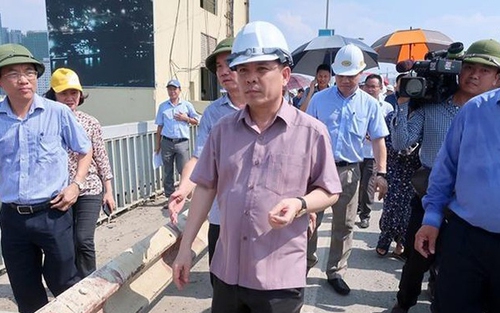 Bộ trưởng Nguyễn Văn Thể chỉ đạo khẩn trương sửa chữa toàn diện mặt cầu Thăng Long