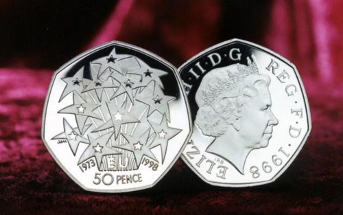 Anh 'tạm dừng' sản xuất đồng tiền kỷ niệm Brexit