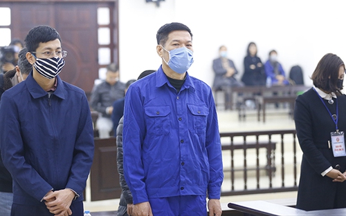 Xét xử vụ án tại CDC Hà Nội: Bị cáo Nguyễn Nhật Cảm bị đề nghị mức án từ 10-11 năm tù