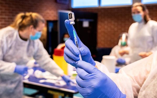 Mỹ phát hiện nhiều ca mắc Covid-19 trên tàu du lịch chở hàng nghìn người