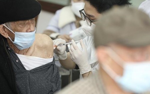 Dịch Covid-19 ngày 27/2: Cuối tuần F0 tăng kỷ lục, Hà Nam điều chỉnh đánh giá cấp độ dịch