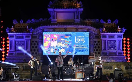Festival Huế 2022: 'Bữa tiệc' văn hóa, nghệ thuật đặc sắc từ các đoàn nghệ thuật trong và ngoài nước