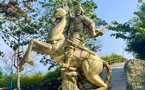 Bà Rịa-Vũng Tàu: Bức tượng Trần Hưng Đạo tại khu du lịch Hồ Mây không phải hình ảnh Quan Vân Trường