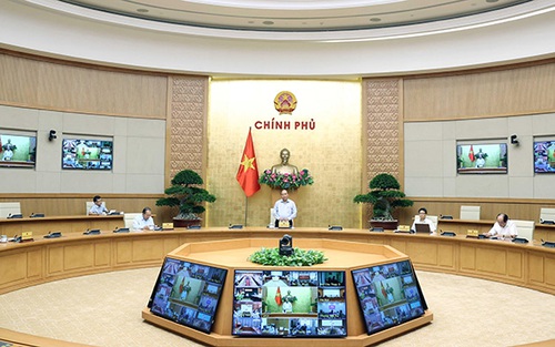 Thủ tướng Nguyễn Xuân Phúc: Xem xét mở lại một số đường bay thương mại quốc tế