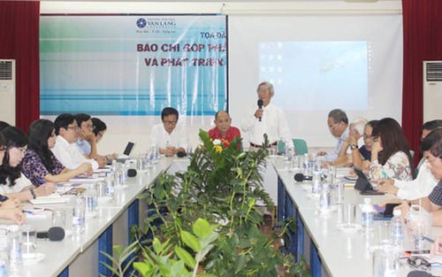 Tọa đàm báo chí tại TP.HCM: Nhà báo nói thẳng, nói thật về báo chí