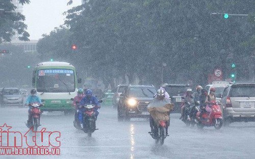 Thời tiết đêm 11 ngày 12/3: Tây Bắc Bộ có nơi có dông, đề phòng tố lốc