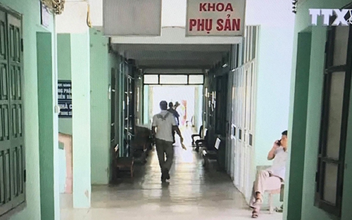 VIDEO: 'Người trong cuộc' rơi nước mắt nói về bi kịch trao nhầm 2 trẻ sơ sinh tại Hà Nội