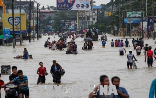 150.000 người ở Myanmar sơ tán do lũ lụt và nguy cơ vỡ đê