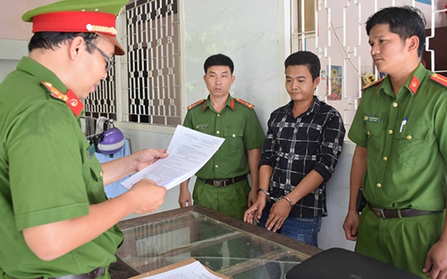 Bắt 4 người môi giới nhà đất gây thất thoát tài sản nhà nước