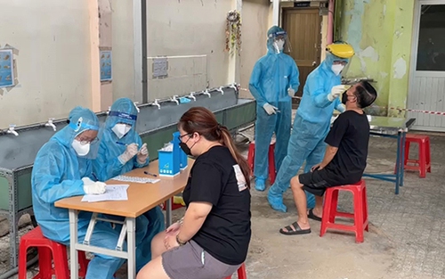 Thành phố Hồ Chí Minh: Chuẩn bị cho học sinh trở lại trường từ 1/3