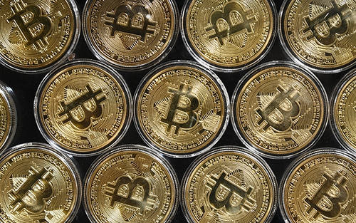 Vì sao đồng tiền số Bitcoin rớt giá thảm hại?