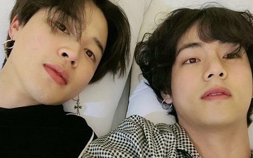Sự thật đằng sau bức ảnh tự sướng ‘Vmin’ huyền thoại của Jimin và V BTS