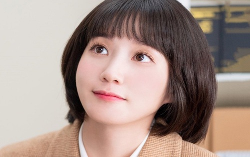 Park Eun Bin ngập trong ‘biển quà’ fan tặng nhân dịp sinh nhật tuổi 30