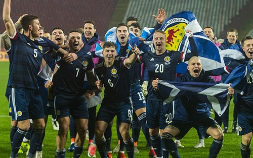 Bóng đá hôm nay 13/11: Scotland giành vé dự EURO 2021. Rakitic tiết lộ mối quan hệ Messi với Griezmann