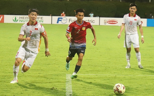 HLV Lê Quốc Vượng: ‘Tuyển Việt Nam có sự mới lạ trong lối chơi’