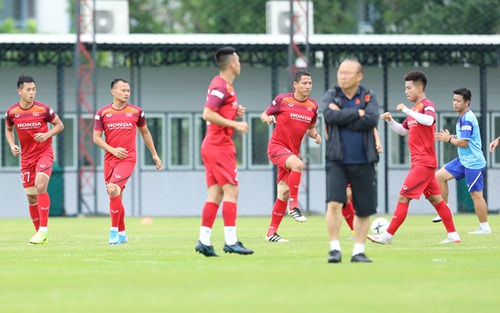Ông Park và những phép thử đầy tiếc nuối ở tuyển Việt Nam