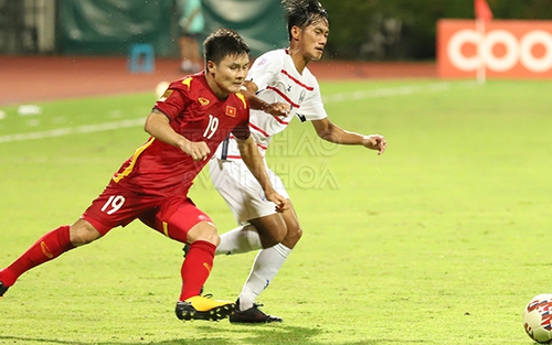 HLV Park Hang Seo vẫn nhớ Quang Hải