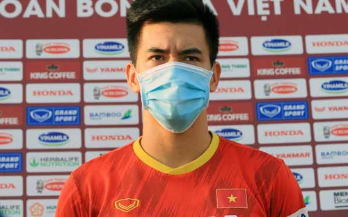 Tiền đạo Tiến Linh dương tính với Covid-19