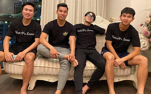 Văn Toàn, Công Phượng âm tính với Covid-19 nhưng vẫn tập riêng