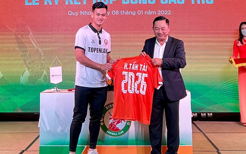 Hồ Tấn Tài mong cùng Topenland Bình Định đua vô địch V League