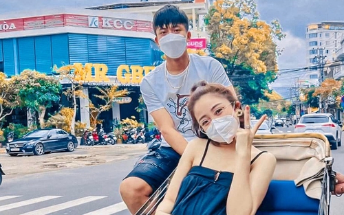Phan Văn Đức đưa vợ bầu đi du lịch sau Tết