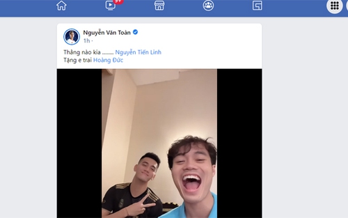 Trong lúc ‘cô đơn quá’ Văn Toàn nhận Tiến Linh là ‘người yêu’