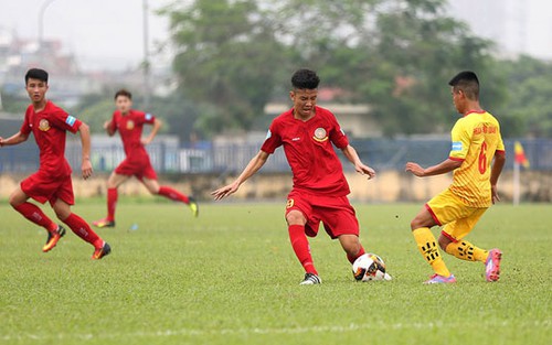 Giải bóng đá hạng Nhì QG 2019: Kon Tum, Tiền Giang tạm dẫn đầu 2 bảng