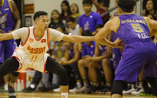 ABL 2019: Saigon Heat 82-80 CLS Knights Indonesia: Ngược dòng kịch tính, ‘Ông 30’ giành chiến thắng ngày ra quân