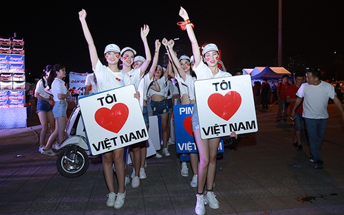 Những CĐV đặc biệt ở sân Mỹ Đình