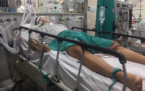 Bác sỹ Nguyễn Văn Phú: ‘Nguy cơ bị đột quỵ và tử vong với cầu thủ và trọng tài là như nhau’