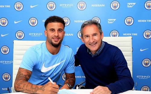 Kyle Walker chính thức tới Man City, trở thành hậu vệ đắt giá nhất thế giới