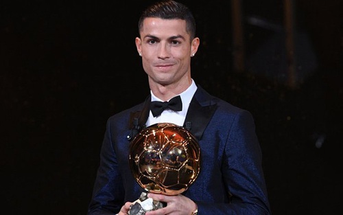 Quả bóng vàng 2017: Ronaldo gửi thông điệp gì tới Messi và Neymar?