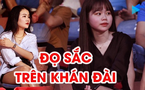 Bạn gái Quang Hải và Đoàn Văn Hậu 'đọ sắc' trên khán đài