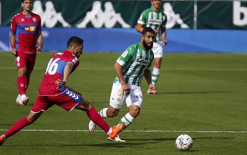 Soi kèo nhà cái Osasuna vs Elche. Nhận định, dự đoán bóng đá Tây Ban Nha (03h00, 30/11)