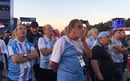 Ghi chép từ Moskva: Có rất nhiều Messi giả ở Moskva, nhưng Messi thật lại biến mất
