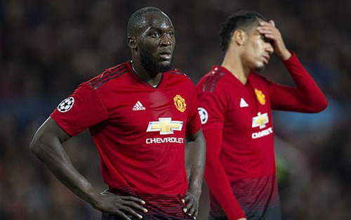 Gary Neville: ‘Lukaku tịt ngòi 8 trận, Mourinho vẫn không nên loại bỏ anh'
