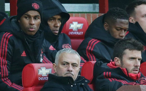 Cả đội M.U, chỉ có đúng 3 cầu thủ gửi lời cảm ơn Mourinho
