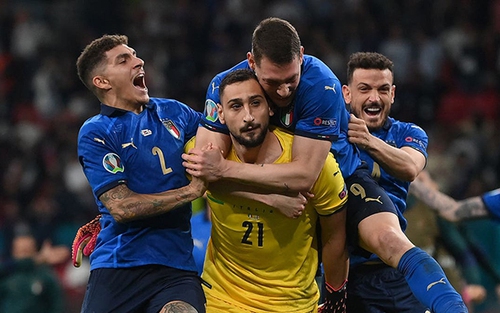 Vì sao thủ môn Donnarumma không ăn mừng khi Ý vô địch EURO?
