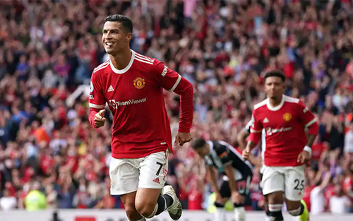 Tin bóng đá MU 18/9: Tiết lộ mức lương chính xác của Ronaldo. MU chưa từ bỏ Declan Rice