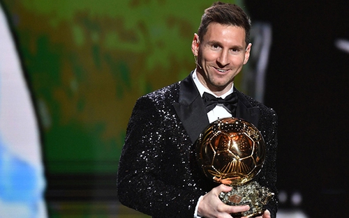 CĐV đòi ‘công lý’ cho Lewandowski khi Messi giành QBV
