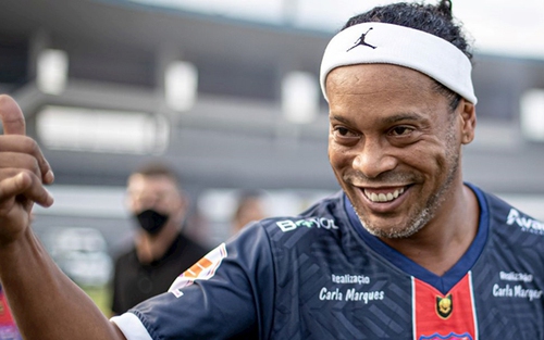 Bóng đá hôm nay 30/3: Sáng tỏ vụ Erik ten Hag đến MU. Ronaldinho sang Indonesia chơi bóng