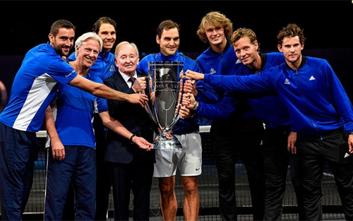 TENNIS ngày 25/9: Federer giúp châu Âu vô địch Laver Cup. Kyrgios lý giải lý do quỳ gối ở trận gặp Federer