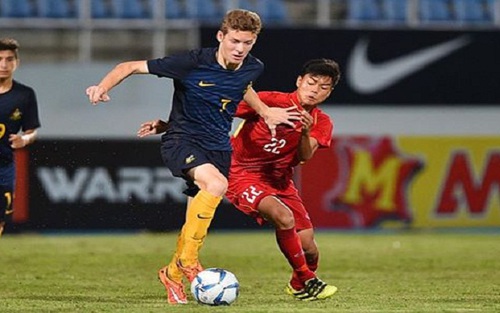 HLV trưởng U15 Việt Nam 'thả tim' chúc mừng học trò đánh bại U15 Australia