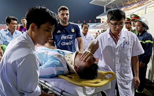 'Sao' triệu đô U20 Argentina gãy mũi, chia tay World Cup sau va chạm với trung vệ U22 Việt Nam